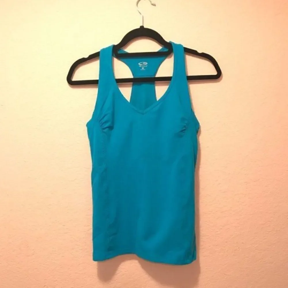 *30off3* 
NWOT. Champion sports bra workout top.  - Picture 5 of 9